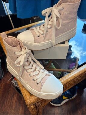 art class Pink Lace-Up High Top Sneakers with Daisy Embroidery
